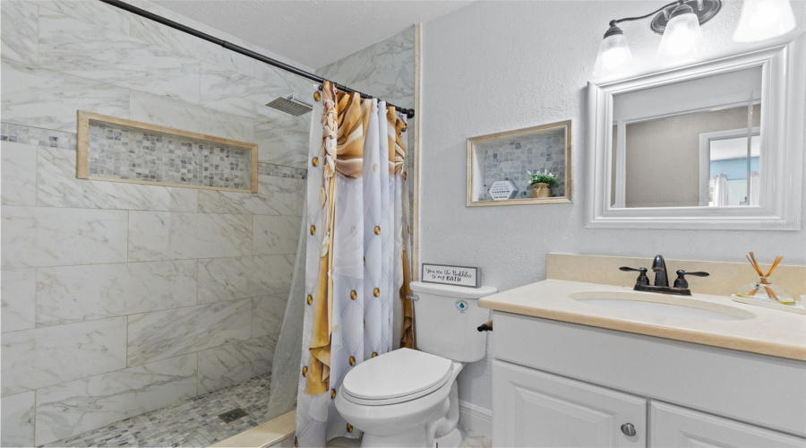 Tampa, Florida 33625, 5 Bedroom Bedrooms, ,5 Bathroombathrooms,Residential,For Sale,Pentail,0,Mfrtb8541603