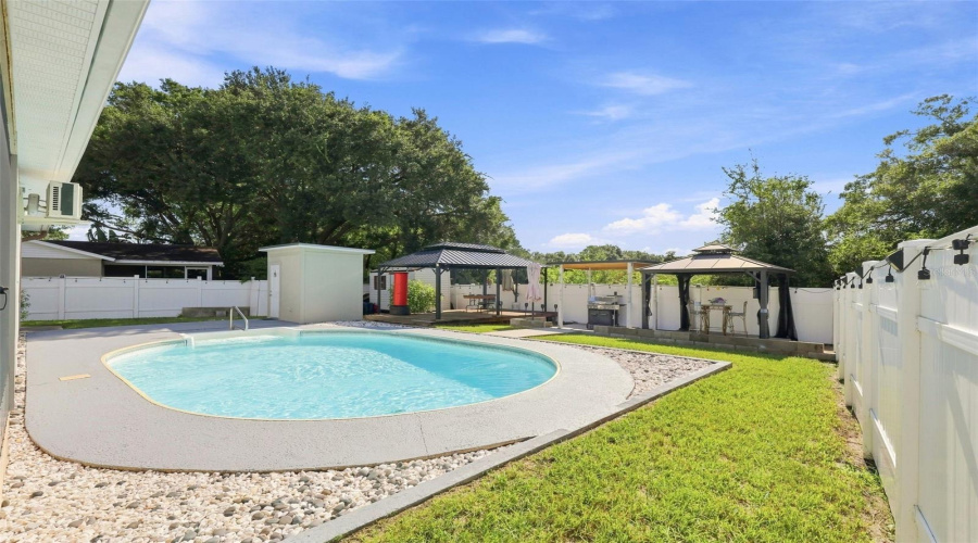 Tampa, Florida 33625, 5 Bedroom Bedrooms, ,5 Bathroombathrooms,Residential,For Sale,Pentail,0,Mfrtb8541603