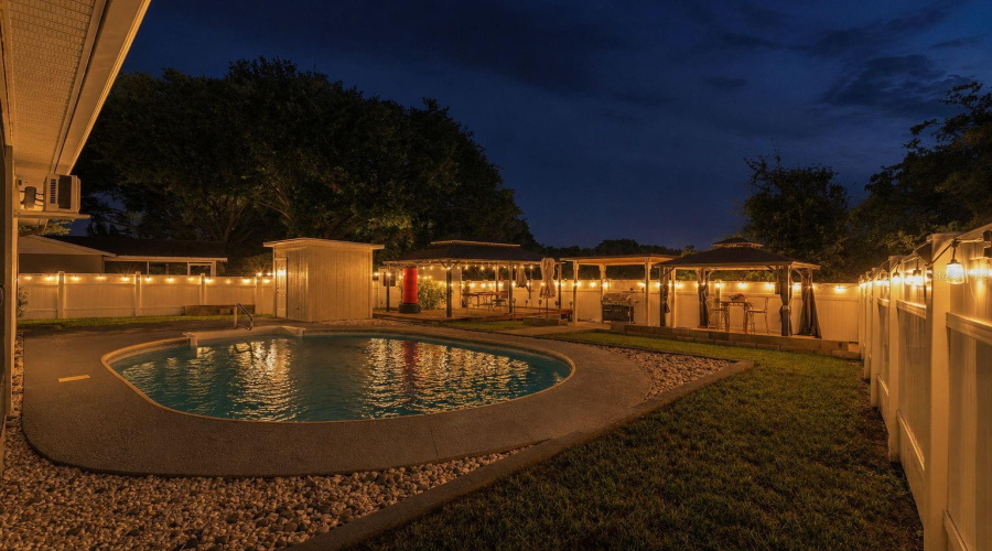 Tampa, Florida 33625, 5 Bedroom Bedrooms, ,5 Bathroombathrooms,Residential,For Sale,Pentail,0,Mfrtb8541603