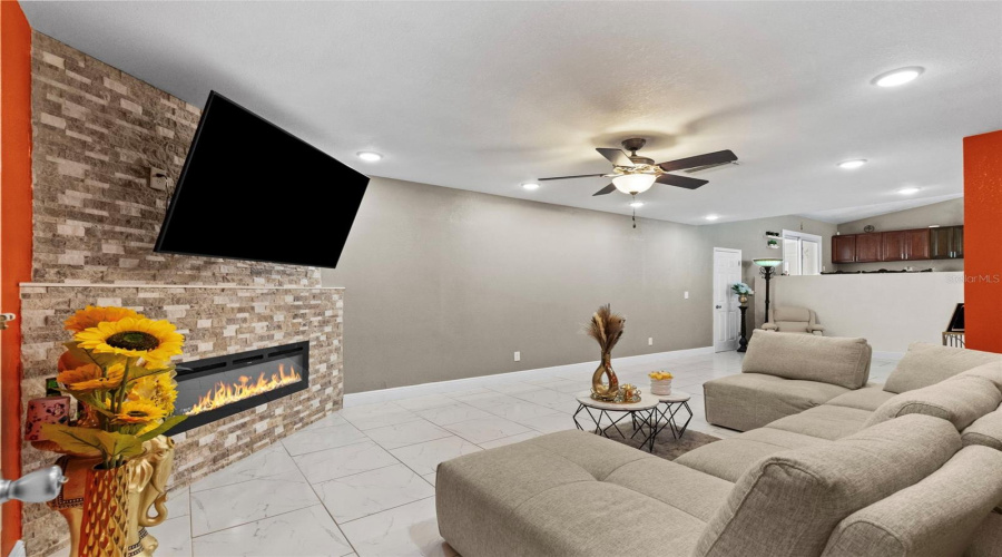 Tampa, Florida 33625, 5 Bedroom Bedrooms, ,5 Bathroombathrooms,Residential,For Sale,Pentail,0,Mfrtb8541603