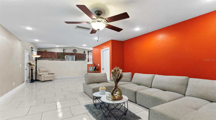 Tampa, Florida 33625, 5 Bedroom Bedrooms, ,5 Bathroombathrooms,Residential,For Sale,Pentail,0,Mfrtb8541603
