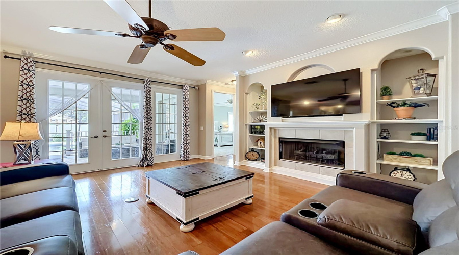 Eustis, Florida 32736, 4 Bedroom Bedrooms, ,3 Bathroombathrooms,Residential,For Sale,Spring Oak,0,Mfrg5113555