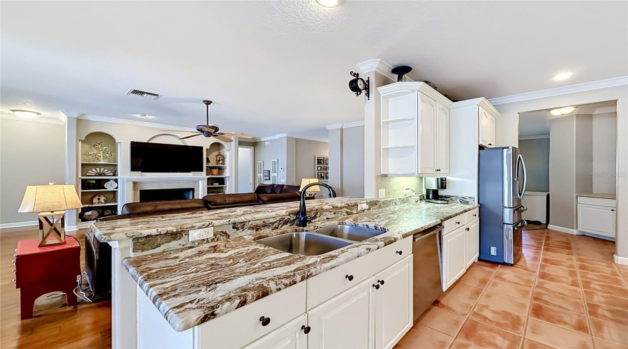 Eustis, Florida 32736, 4 Bedroom Bedrooms, ,3 Bathroombathrooms,Residential,For Sale,Spring Oak,0,Mfrg5113555