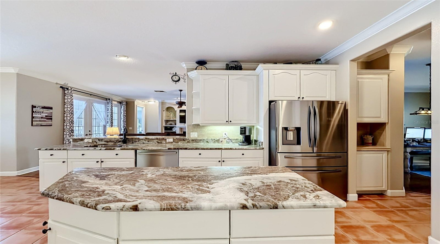 Eustis, Florida 32736, 4 Bedroom Bedrooms, ,3 Bathroombathrooms,Residential,For Sale,Spring Oak,0,Mfrg5113555