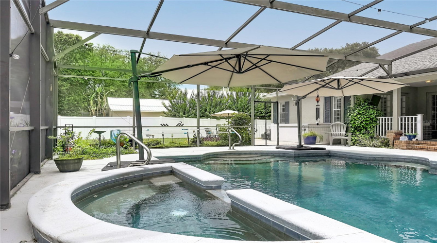 Eustis, Florida 32736, 4 Bedroom Bedrooms, ,3 Bathroombathrooms,Residential,For Sale,Spring Oak,0,Mfrg5113555
