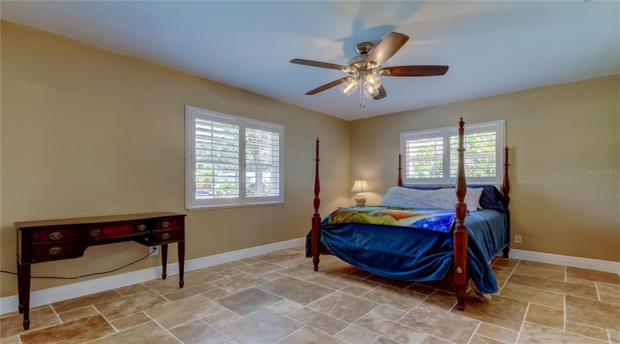 St Petersburg, Florida 33703, 3 Bedroom Bedrooms, ,2 Bathroombathrooms,Residential,For Sale,14Th,0,Mfrtb8510742