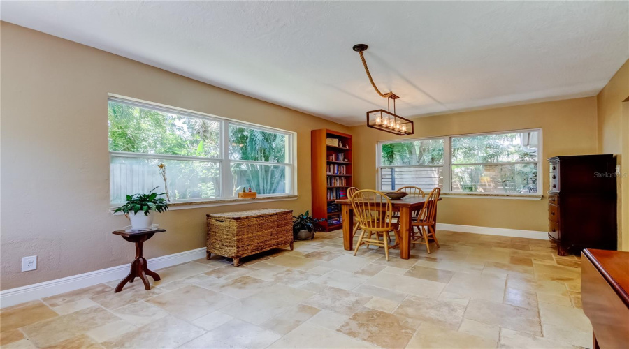 St Petersburg, Florida 33703, 3 Bedroom Bedrooms, ,2 Bathroombathrooms,Residential,For Sale,14Th,0,Mfrtb8510742