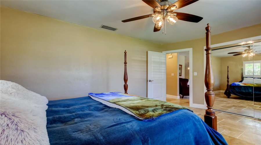 St Petersburg, Florida 33703, 3 Bedroom Bedrooms, ,2 Bathroombathrooms,Residential,For Sale,14Th,0,Mfrtb8510742