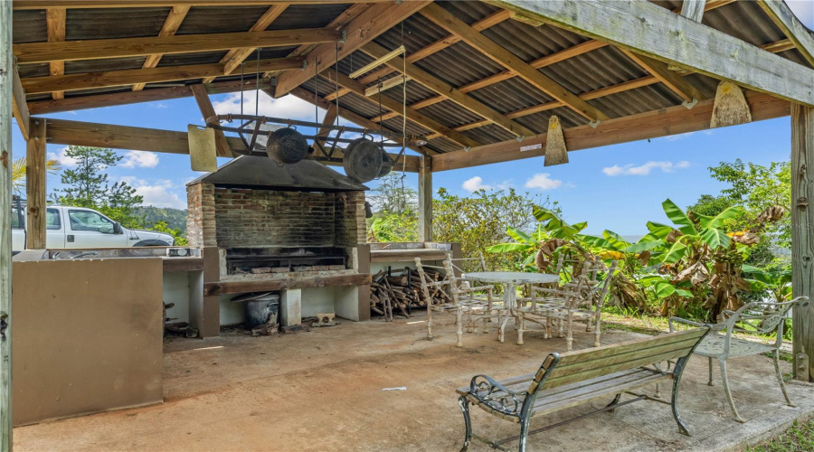 Utuado, Puerto Rico 00641, 4 Bedroom Bedrooms, ,3 Bathroombathrooms,Residential,For Sale,Km 5.7,0,Mfrpr9123717