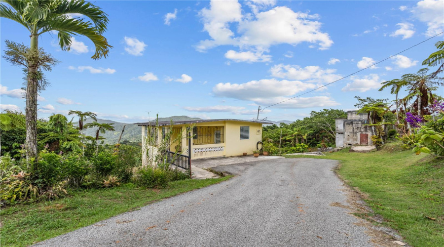 Utuado, Puerto Rico 00641, 4 Bedroom Bedrooms, ,3 Bathroombathrooms,Residential,For Sale,Km 5.7,0,Mfrpr9123717