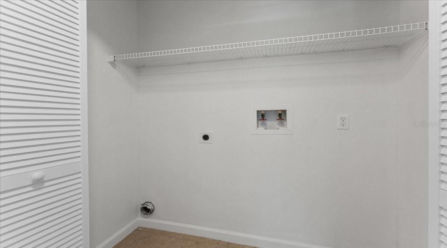 Washer/Dryer Hook Ups In Hall Closet