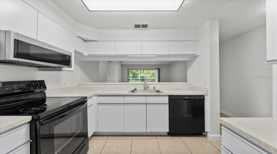 St Petersburg, Florida 33712, 2 Bedroom Bedrooms, ,2 Bathroombathrooms,Residential,For Sale,58Th,0,Mfrtb8512231