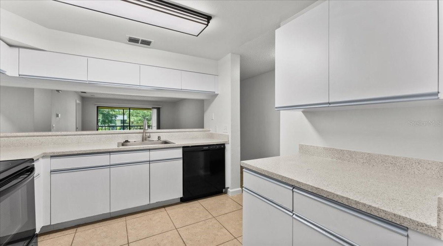 St Petersburg, Florida 33712, 2 Bedroom Bedrooms, ,2 Bathroombathrooms,Residential,For Sale,58Th,0,Mfrtb8512231