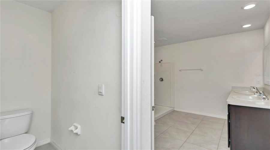 Ocala, Florida 34472, 3 Bedroom Bedrooms, ,2 Bathroombathrooms,Residential,For Sale,Hickory Course,0,Mfrom724861