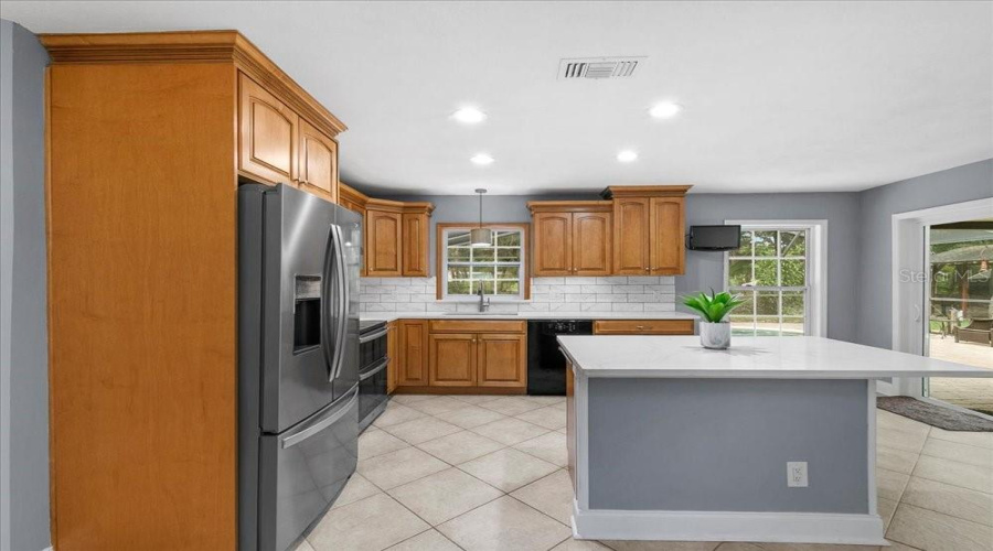 Apopka, Florida 32712, 4 Bedroom Bedrooms, ,3 Bathroombathrooms,Residential,For Sale,Ponkan,0,Mfro6418842