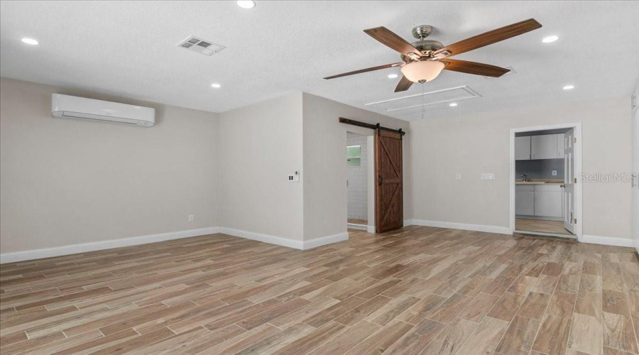 Apopka, Florida 32712, 4 Bedroom Bedrooms, ,3 Bathroombathrooms,Residential,For Sale,Ponkan,0,Mfro6418842