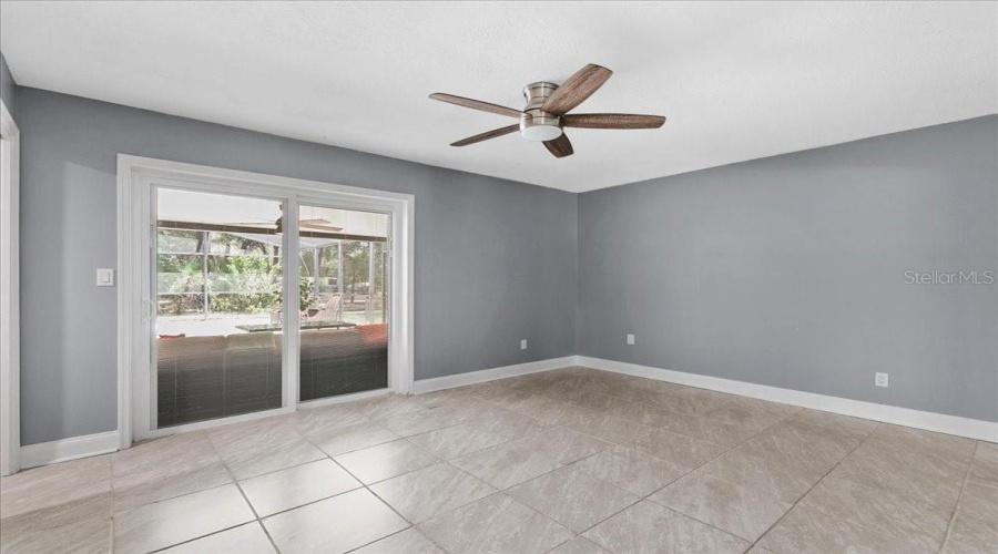 Apopka, Florida 32712, 4 Bedroom Bedrooms, ,3 Bathroombathrooms,Residential,For Sale,Ponkan,0,Mfro6418842