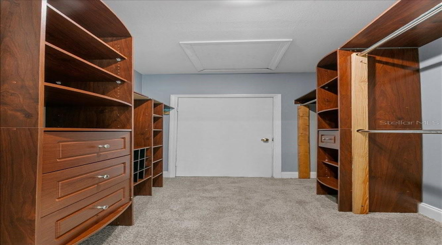 Apopka, Florida 32712, 4 Bedroom Bedrooms, ,3 Bathroombathrooms,Residential,For Sale,Ponkan,0,Mfro6418842
