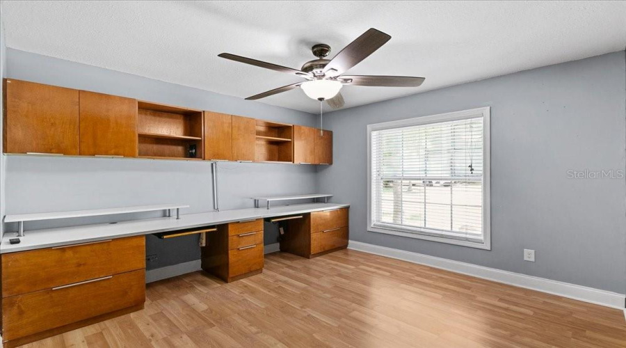 Apopka, Florida 32712, 4 Bedroom Bedrooms, ,3 Bathroombathrooms,Residential,For Sale,Ponkan,0,Mfro6418842