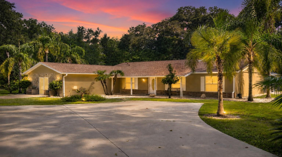 Apopka, Florida 32712, 4 Bedroom Bedrooms, ,3 Bathroombathrooms,Residential,For Sale,Ponkan,0,Mfro6418842