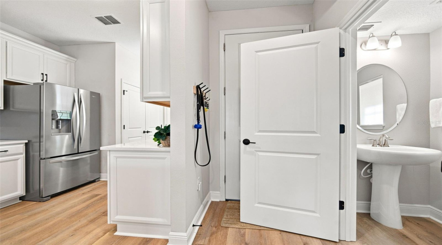 St Petersburg, Florida 33714, 3 Bedroom Bedrooms, ,2 Bathroombathrooms,Residential,For Sale,Neil,0,Mfrtb8538600