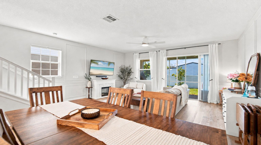 St Petersburg, Florida 33714, 3 Bedroom Bedrooms, ,2 Bathroombathrooms,Residential,For Sale,Neil,0,Mfrtb8538600