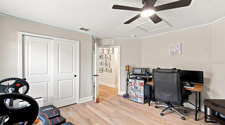 St Petersburg, Florida 33714, 3 Bedroom Bedrooms, ,2 Bathroombathrooms,Residential,For Sale,Neil,0,Mfrtb8538600