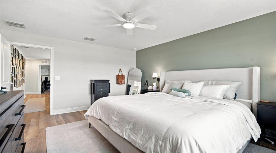 St Petersburg, Florida 33714, 3 Bedroom Bedrooms, ,2 Bathroombathrooms,Residential,For Sale,Neil,0,Mfrtb8538600