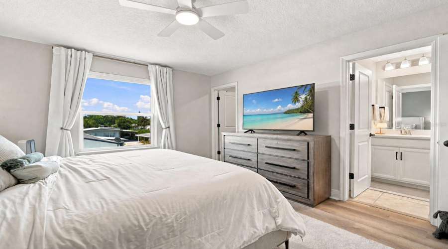 St Petersburg, Florida 33714, 3 Bedroom Bedrooms, ,2 Bathroombathrooms,Residential,For Sale,Neil,0,Mfrtb8538600
