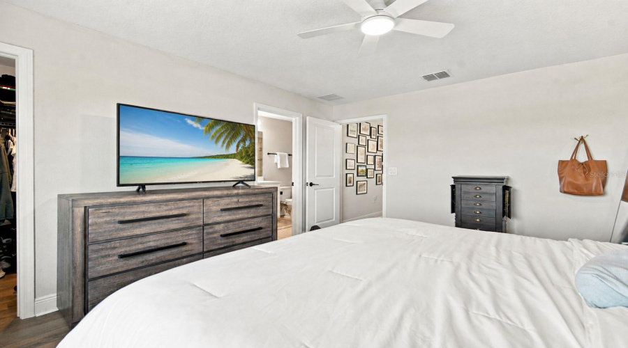 St Petersburg, Florida 33714, 3 Bedroom Bedrooms, ,2 Bathroombathrooms,Residential,For Sale,Neil,0,Mfrtb8538600
