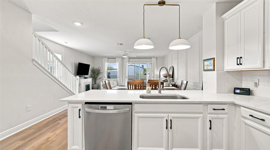 St Petersburg, Florida 33714, 3 Bedroom Bedrooms, ,2 Bathroombathrooms,Residential,For Sale,Neil,0,Mfrtb8538600