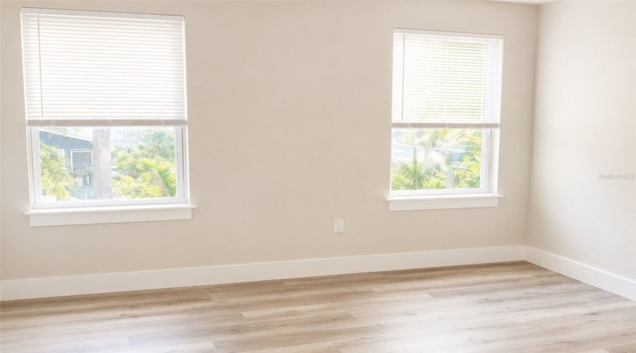 St Petersburg, Florida 33713, 5 Bedroom Bedrooms, ,4 Bathroombathrooms,Residential,For Sale,27Th,0,Mfrtb8541069