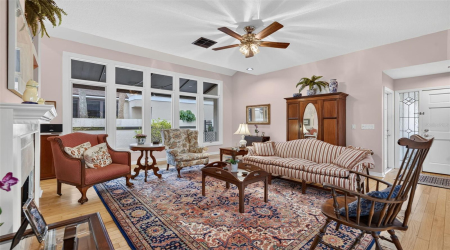 Winter Park, Florida 32789, 3 Bedroom Bedrooms, ,2 Bathroombathrooms,Residential,For Sale,Huntington,0,Mfro6434796