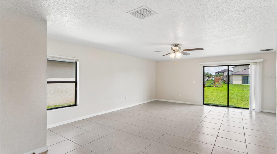 Lakeland, Florida 33805, 5 Bedroom Bedrooms, ,3 Bathroombathrooms,Residential,For Sale,Caspian,0,Mfrtb8536525