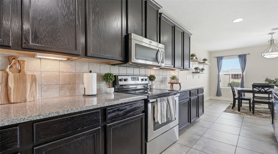 Ruskin, Florida 33573, 4 Bedroom Bedrooms, ,2 Bathroombathrooms,Residential,For Sale,Newminster,0,Mfrtb8537632