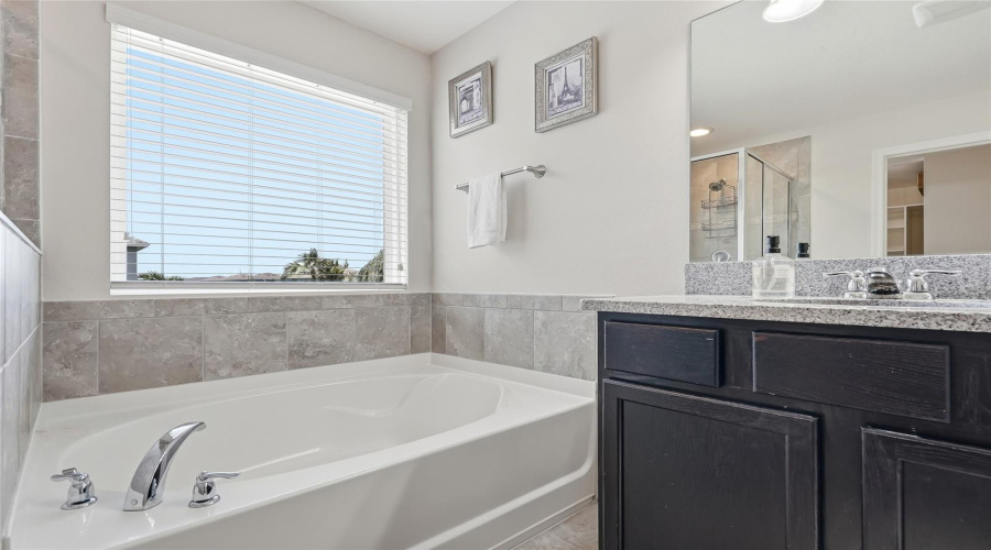 Ruskin, Florida 33573, 4 Bedroom Bedrooms, ,2 Bathroombathrooms,Residential,For Sale,Newminster,0,Mfrtb8537632