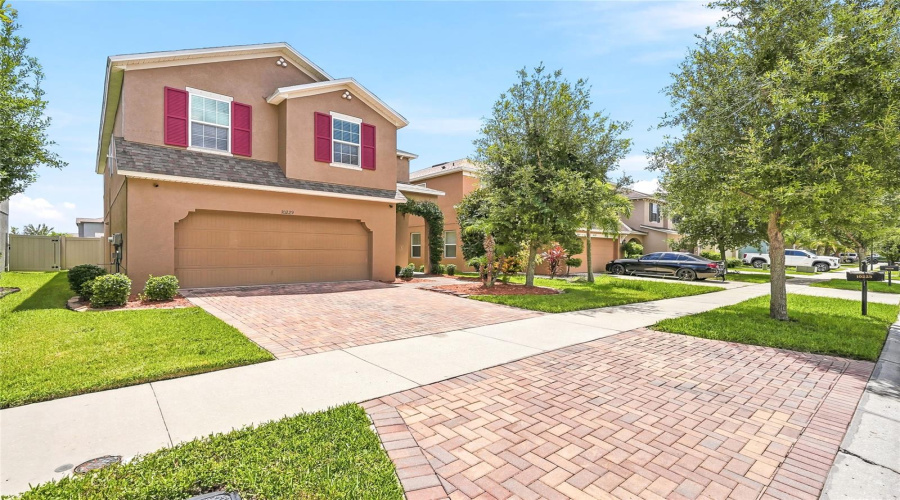 Ruskin, Florida 33573, 4 Bedroom Bedrooms, ,2 Bathroombathrooms,Residential,For Sale,Newminster,0,Mfrtb8537632