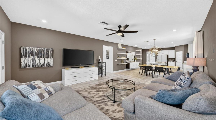 St Petersburg, Florida 33712, 3 Bedroom Bedrooms, ,2 Bathroombathrooms,Residential,For Sale,27Th,0,Mfrtb8540166