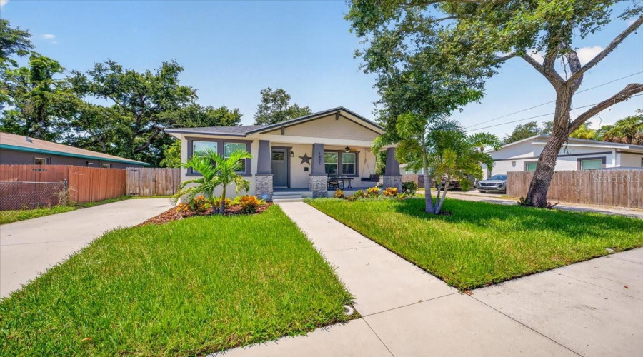 St Petersburg, Florida 33712, 3 Bedroom Bedrooms, ,2 Bathroombathrooms,Residential,For Sale,27Th,0,Mfrtb8540166