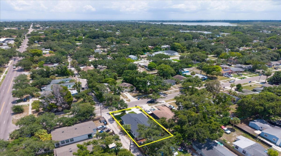 St Petersburg, Florida 33712, 3 Bedroom Bedrooms, ,2 Bathroombathrooms,Residential,For Sale,27Th,0,Mfrtb8540166