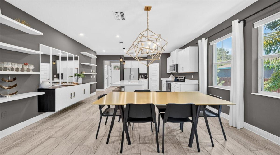 St Petersburg, Florida 33712, 3 Bedroom Bedrooms, ,2 Bathroombathrooms,Residential,For Sale,27Th,0,Mfrtb8540166