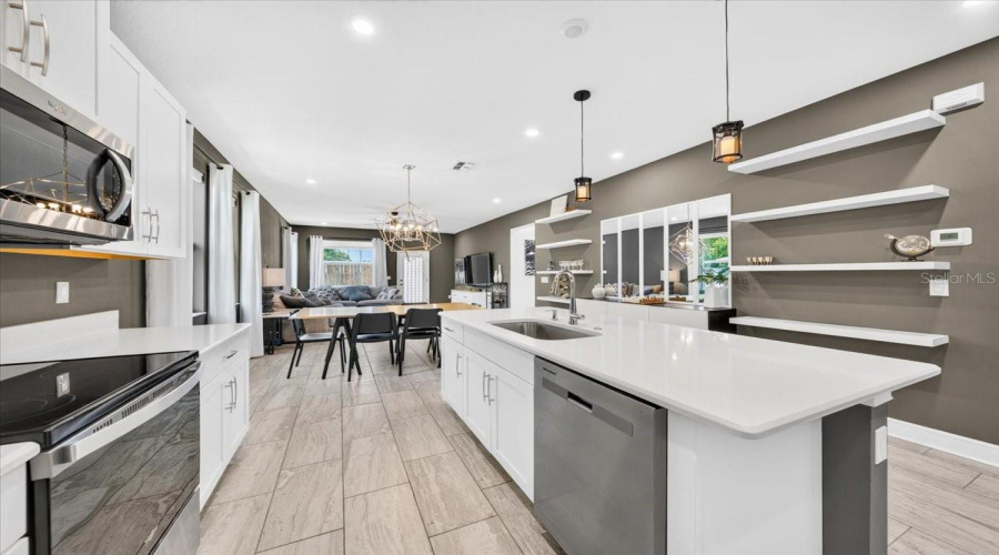 St Petersburg, Florida 33712, 3 Bedroom Bedrooms, ,2 Bathroombathrooms,Residential,For Sale,27Th,0,Mfrtb8540166
