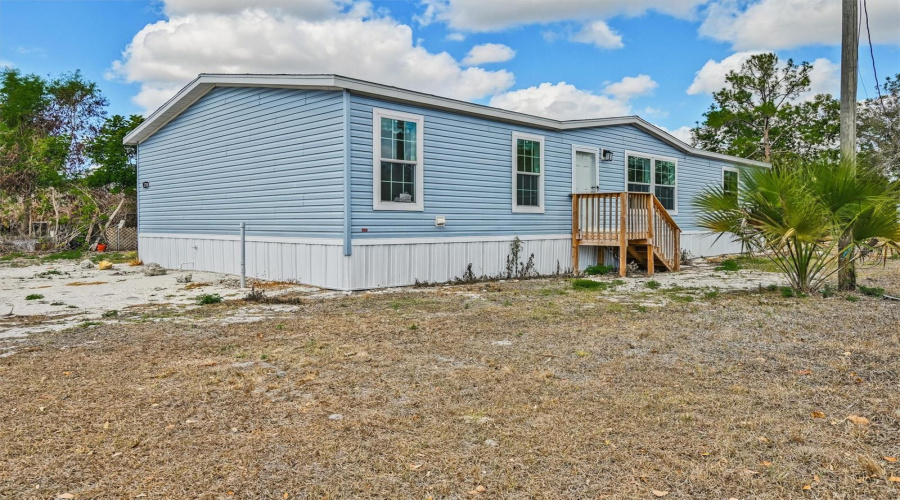 North Fort Myers, Florida 33917, 3 Bedroom Bedrooms, ,2 Bathroombathrooms,Residential,For Sale,Tucker,0,Mfra4685043