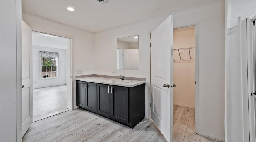 North Fort Myers, Florida 33917, 3 Bedroom Bedrooms, ,2 Bathroombathrooms,Residential,For Sale,Tucker,0,Mfra4685043