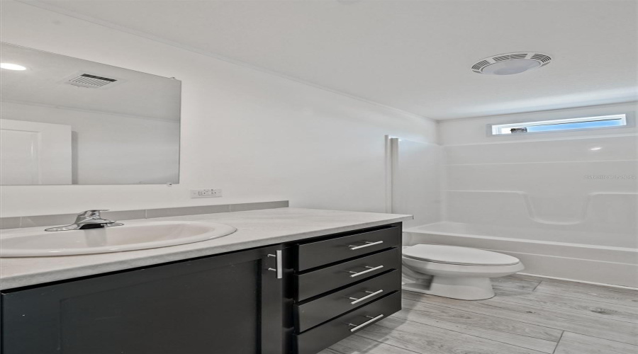 North Fort Myers, Florida 33917, 3 Bedroom Bedrooms, ,2 Bathroombathrooms,Residential,For Sale,Tucker,0,Mfra4685043