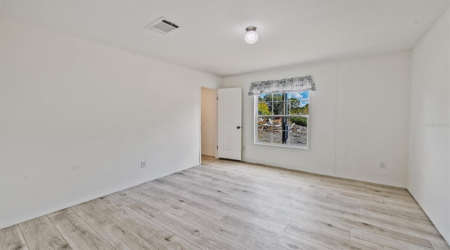 North Fort Myers, Florida 33917, 3 Bedroom Bedrooms, ,2 Bathroombathrooms,Residential,For Sale,Tucker,0,Mfra4685043