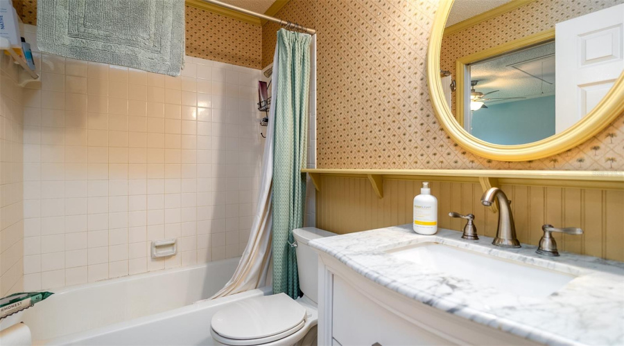 Venice, Florida 34293, 2 Bedroom Bedrooms, ,2 Bathroombathrooms,Residential,For Sale,Lake,0,Mfra4672173