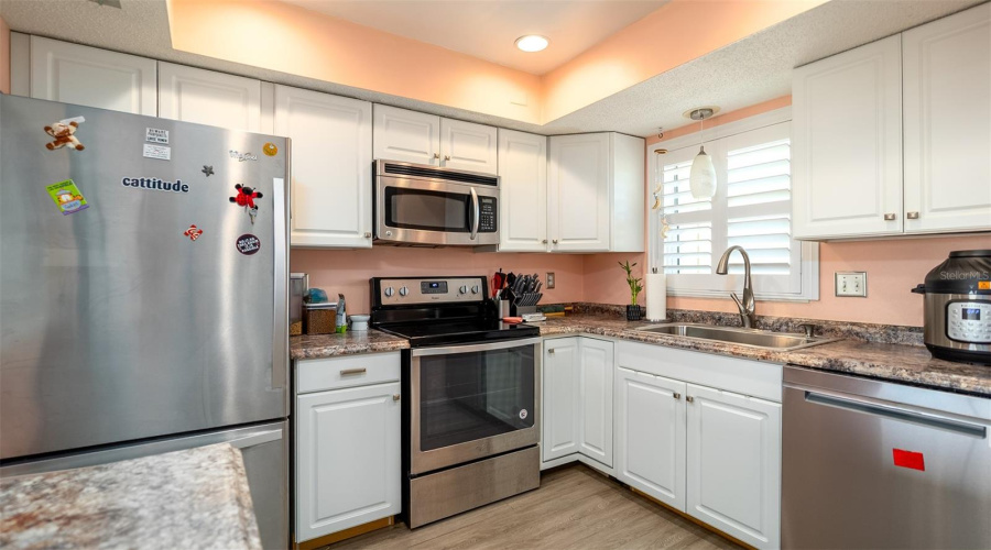 Venice, Florida 34293, 2 Bedroom Bedrooms, ,2 Bathroombathrooms,Residential,For Sale,Lake,0,Mfra4672173