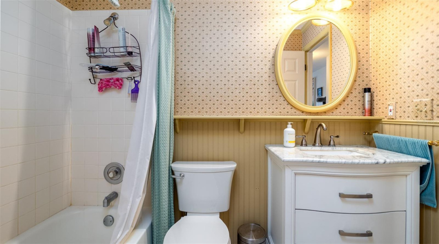 Venice, Florida 34293, 2 Bedroom Bedrooms, ,2 Bathroombathrooms,Residential,For Sale,Lake,0,Mfra4672173
