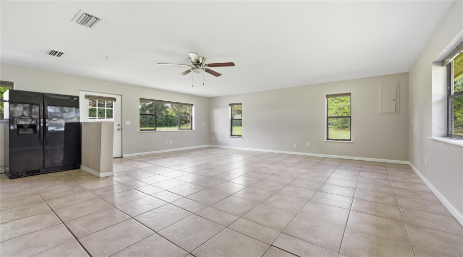 Newberry, Florida 32669, 3 Bedroom Bedrooms, ,3 Bathroombathrooms,Residential,For Sale,40Th,0,Mfrgc541452